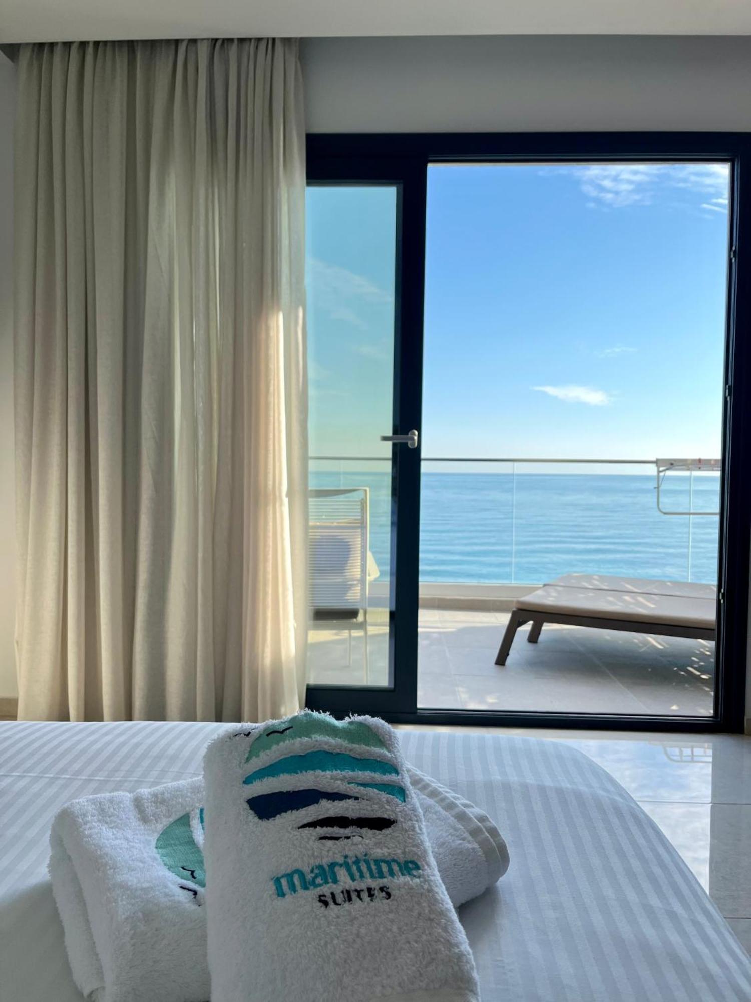 Maritime Suites Hersonissos  Exteriör bild