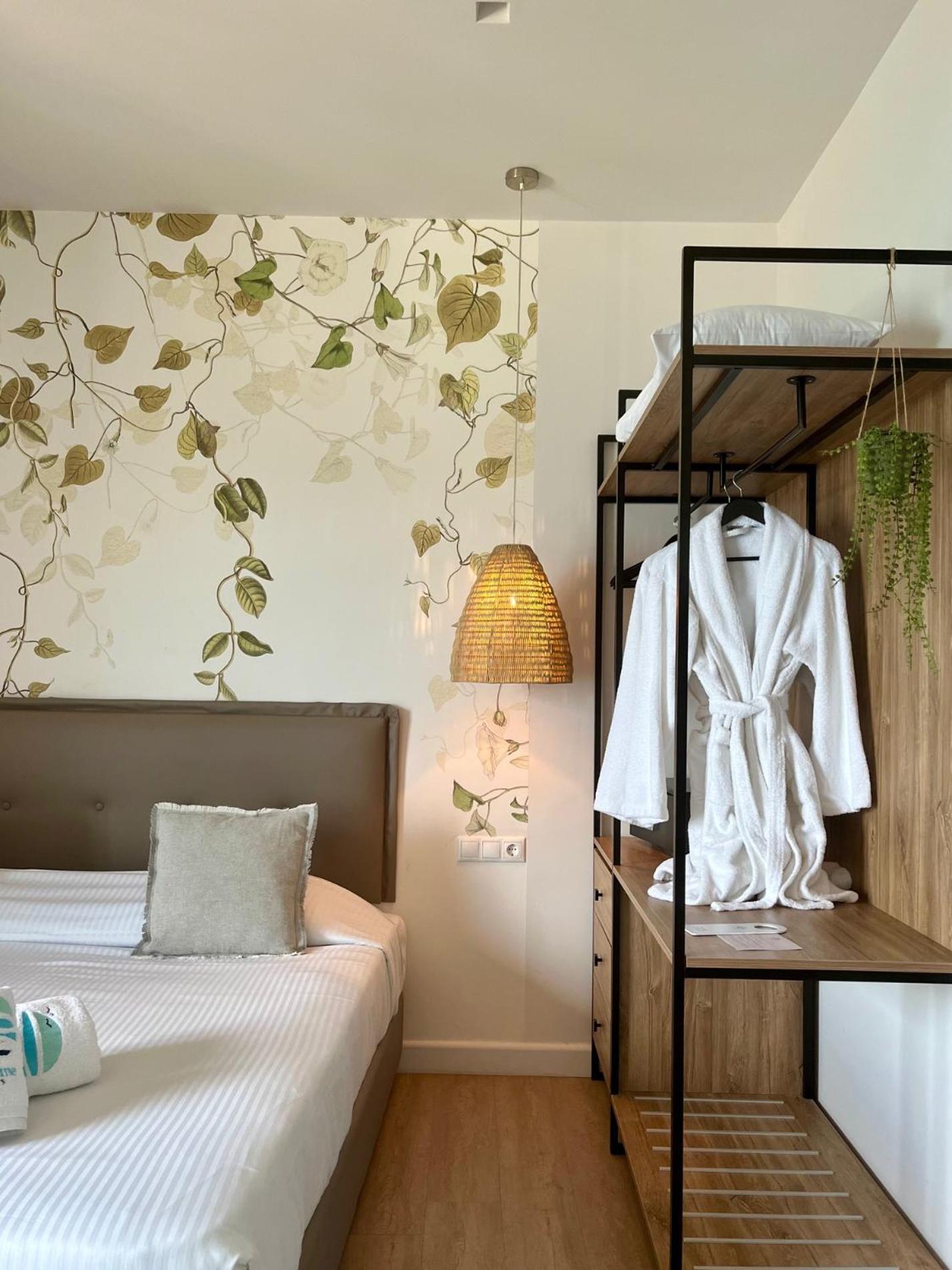 Maritime Suites Hersonissos  Exteriör bild