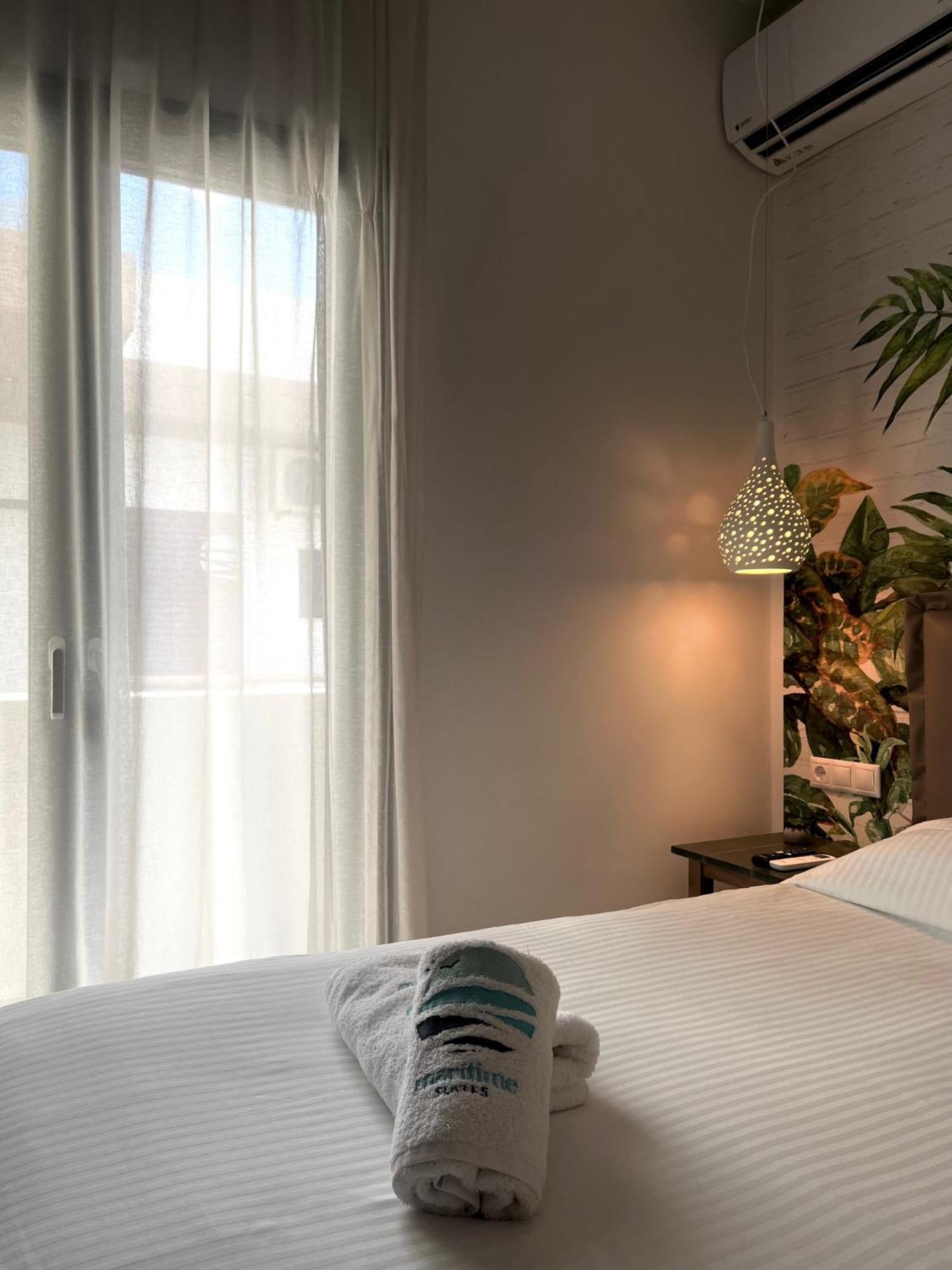 Maritime Suites Hersonissos  Exteriör bild