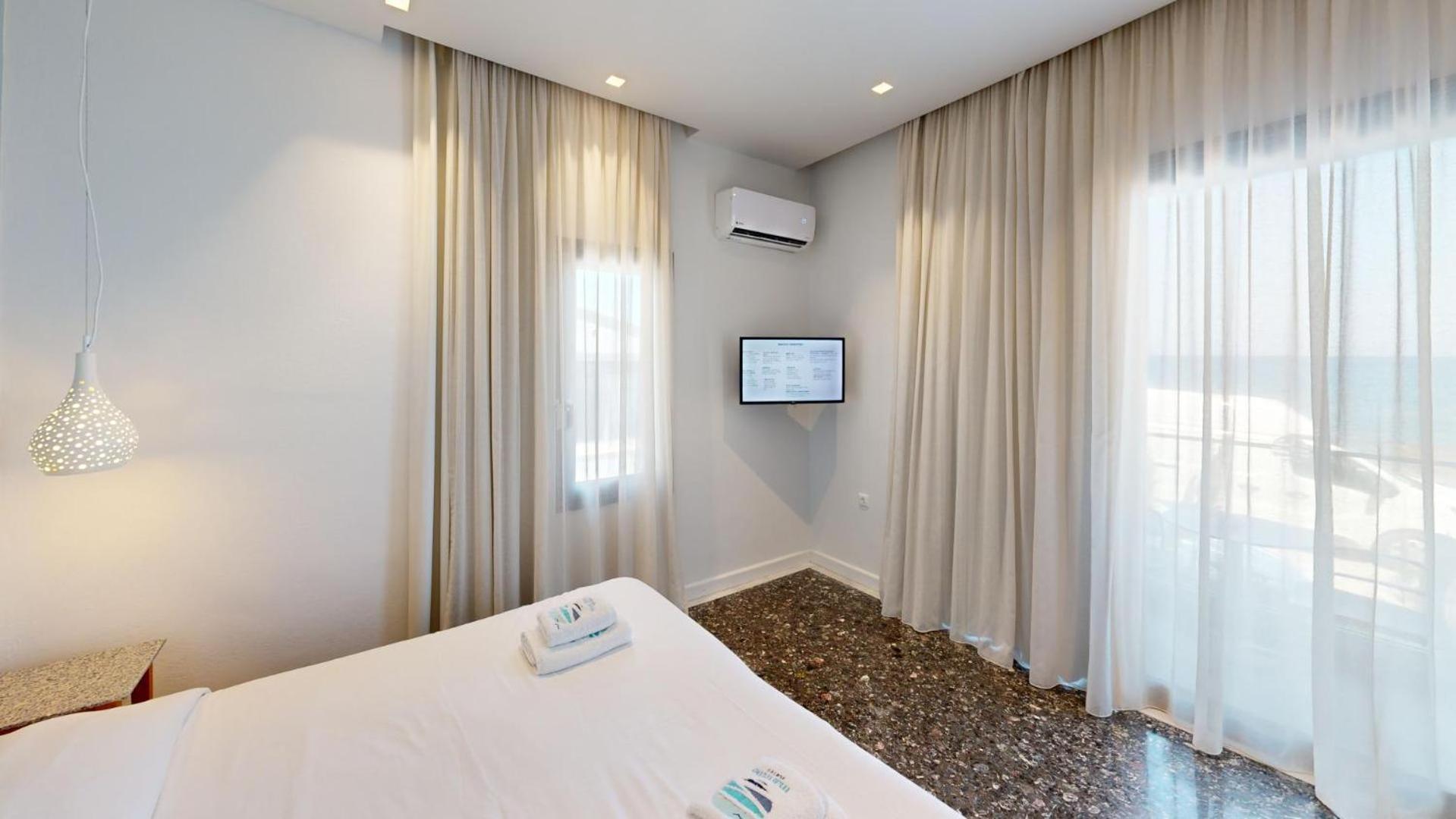 Maritime Suites Hersonissos  Exteriör bild