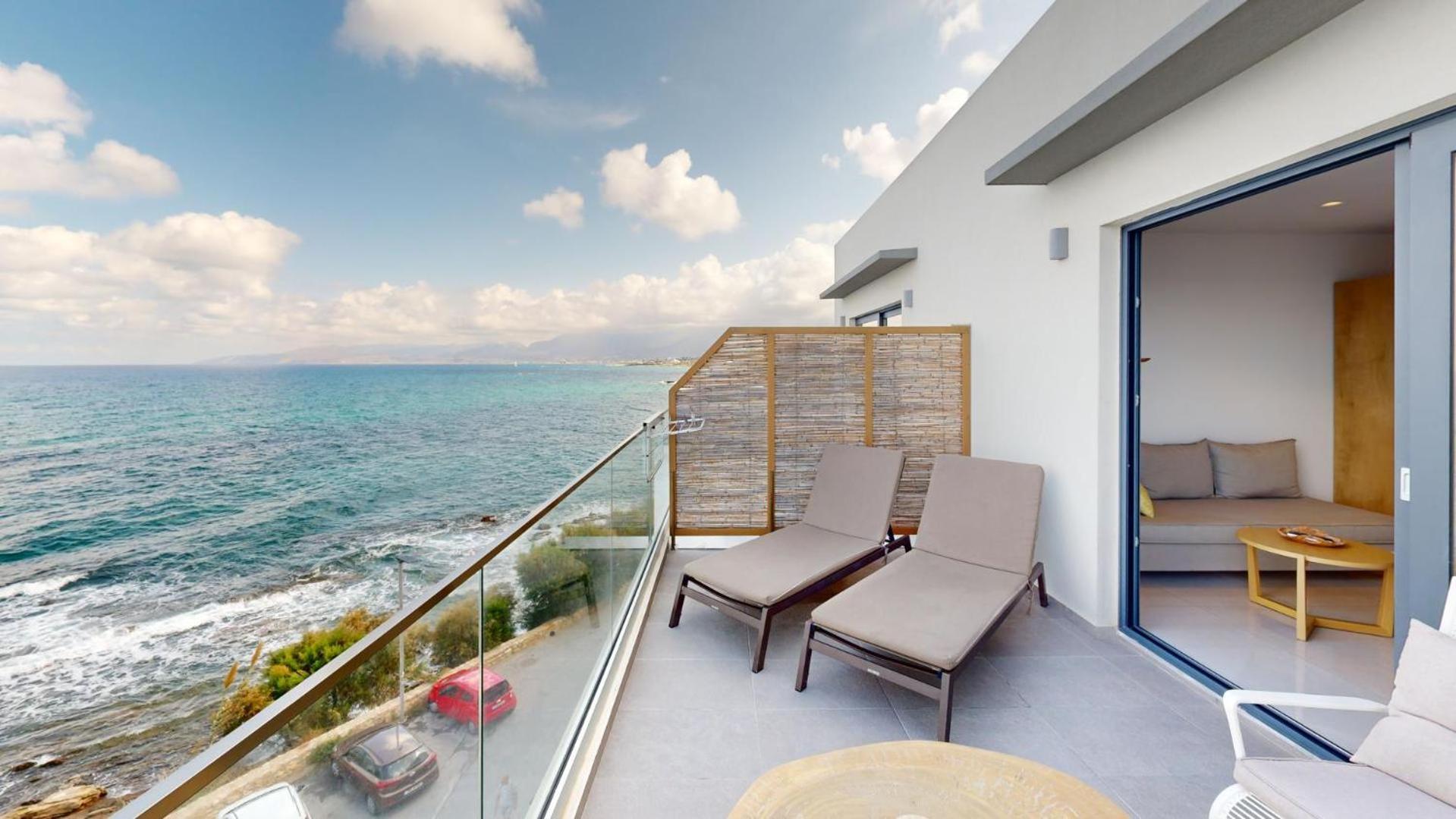 Maritime Suites Hersonissos  Exteriör bild