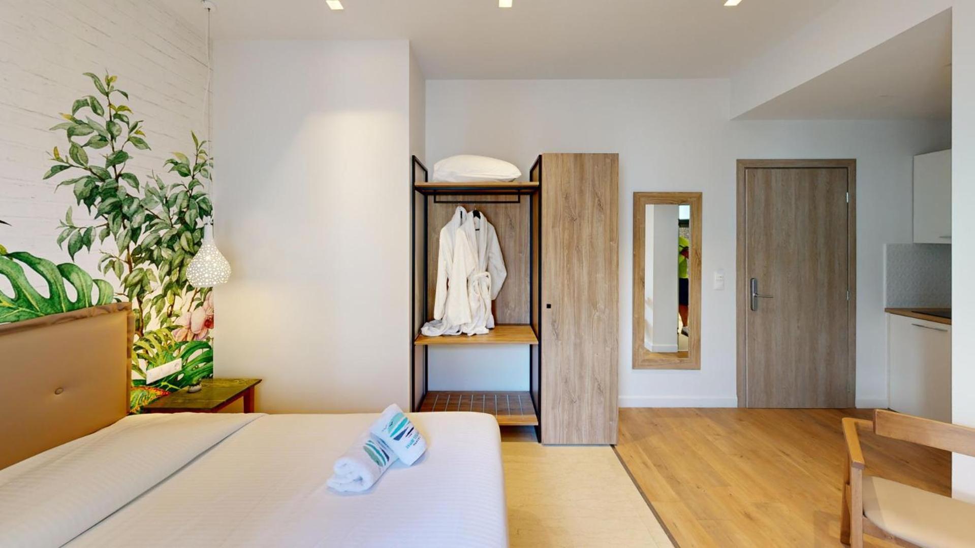 Maritime Suites Hersonissos  Exteriör bild