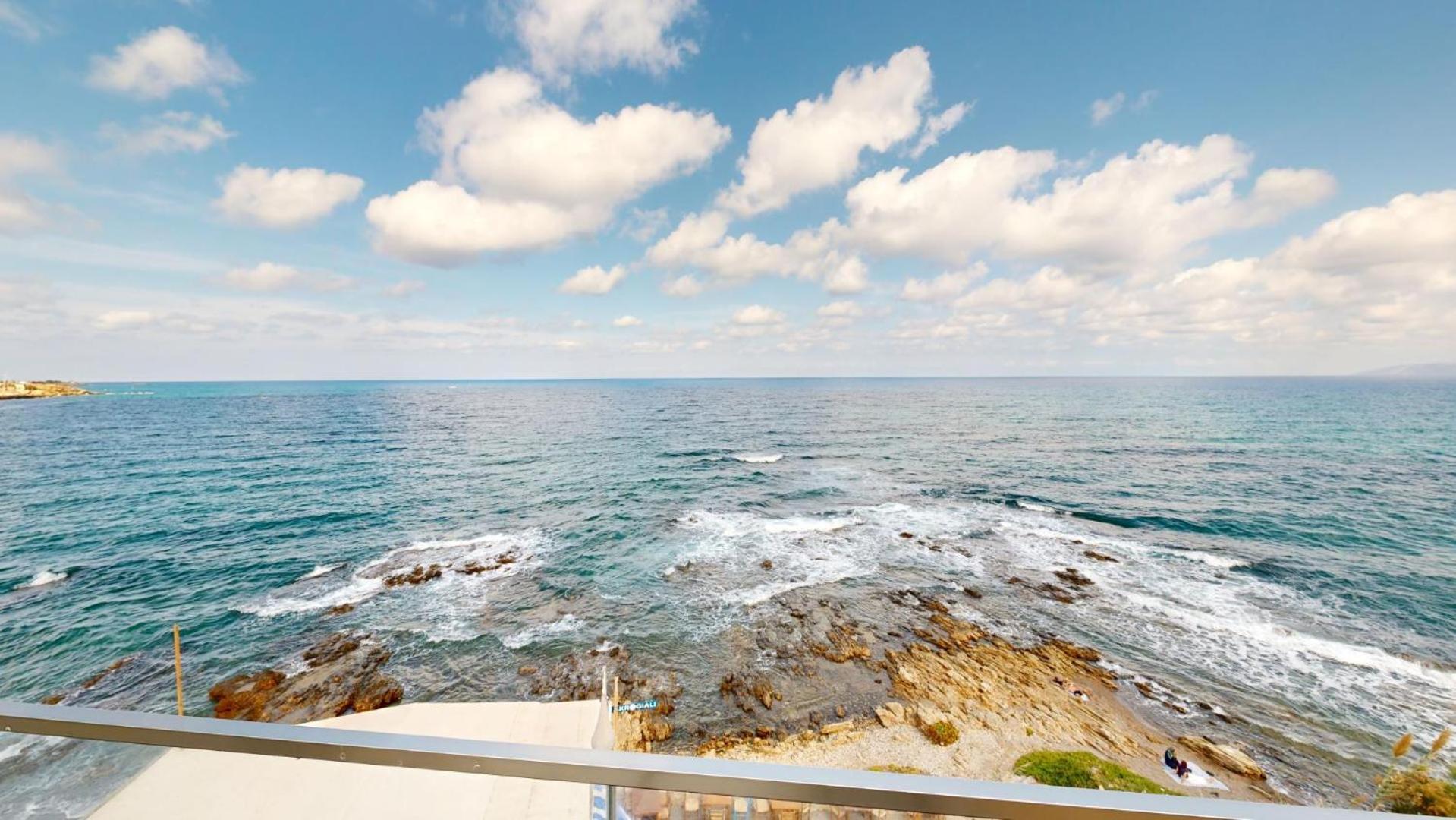 Maritime Suites Hersonissos  Exteriör bild